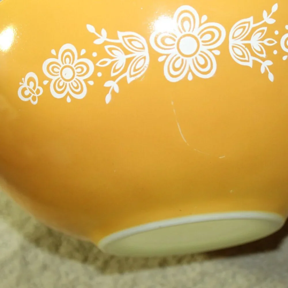 VTG Pyrex Butterfly Gold Cinderella Nesting Mixing Bowls Complete Set of 4 – USA